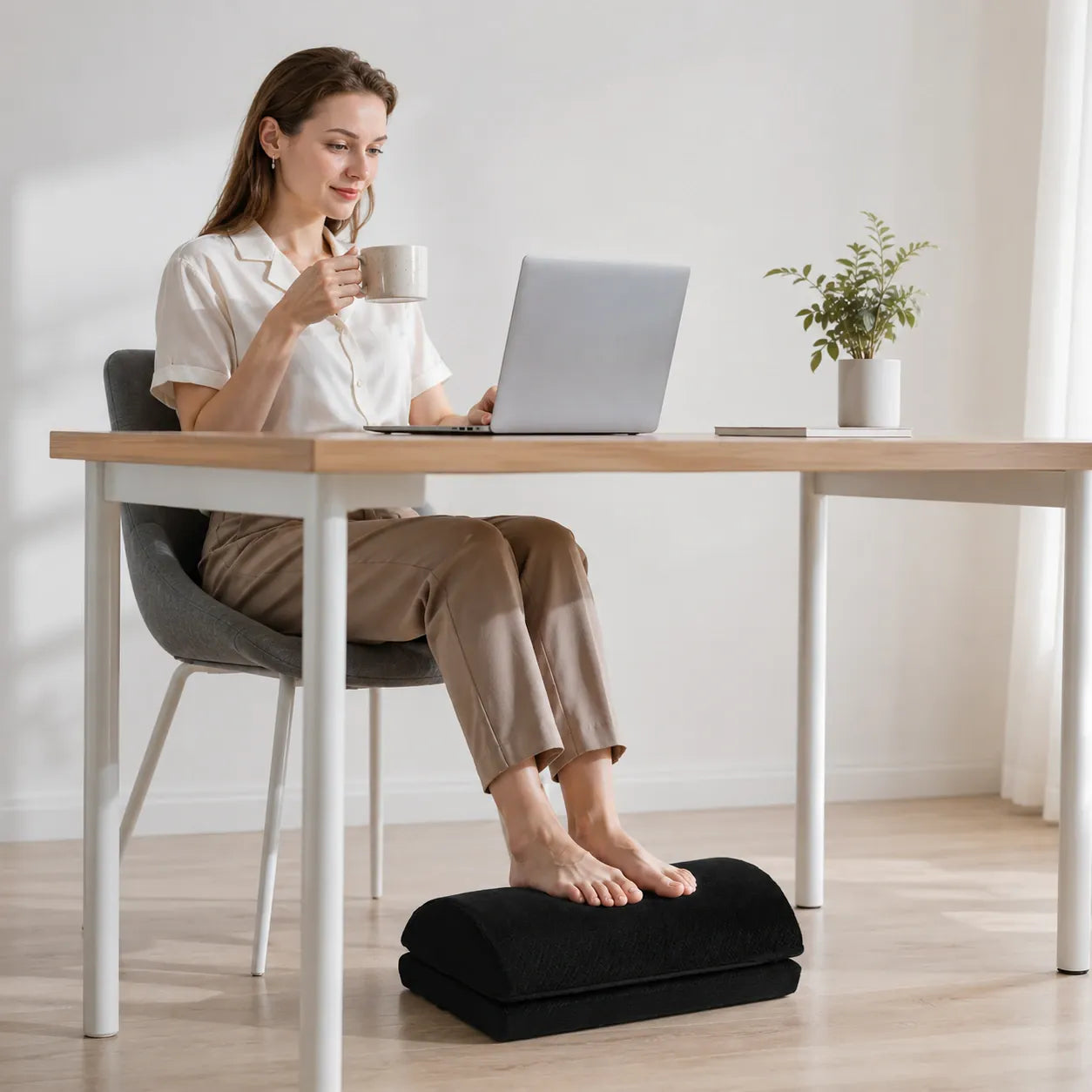 Repose-pieds avec housse lavable