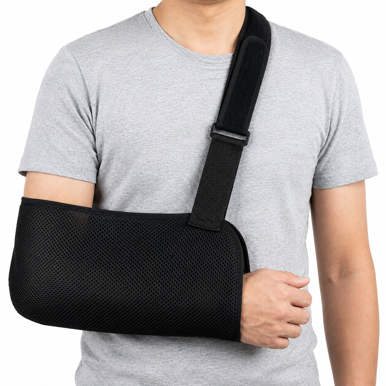 Écharpe de bras réglable avec sangle d'épaule offrant un soutien stable pour le bras et l'avant-bras.