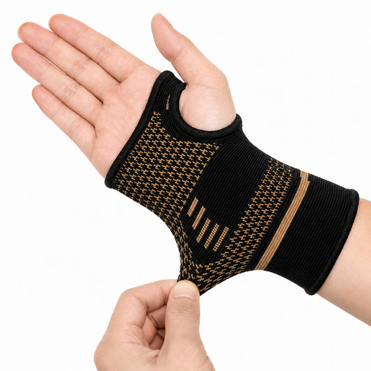 Attelle de poignet de compression noire avec soutien du pouce et ajustement élastique.