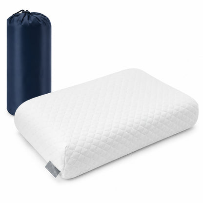 Oreiller orthopédique en mousse à mémoire de forme avec forme ergonomique et housse amovible, livré avec une pochette de rangement pratique.